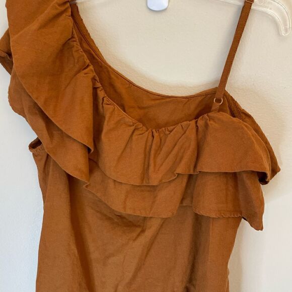 Linen| Old Navy| sleeveless top| Medium | ruffle | adjustable straps - Picture 6 of 11